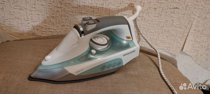 Утюг redmond