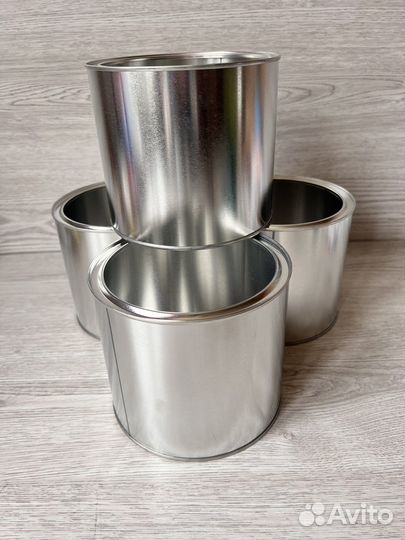 Железная банка для окопных свечей