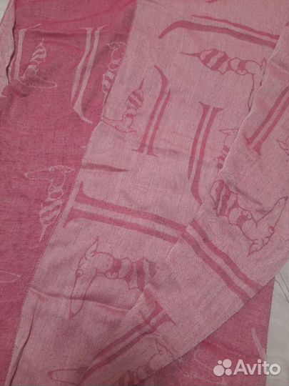 Платок, палантин trussardi оригинал