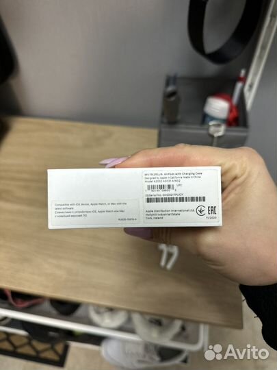 Беспроводные наушники apple airpods 1