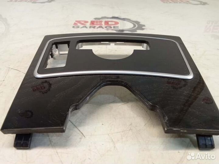 Накладка центральной консоли Mercedes-Benz E-Class