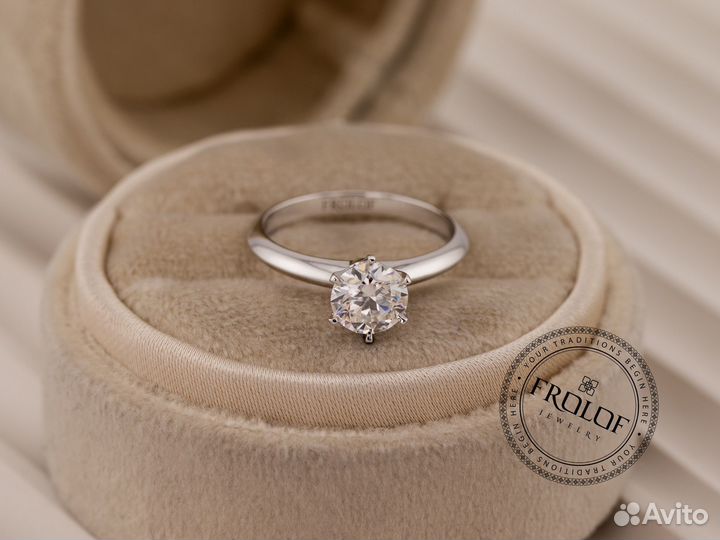 Золотое кольцо с бриллиантом 1 карат