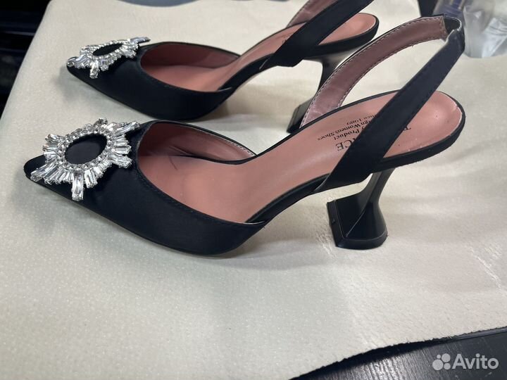 Босоножки женские 35 размер