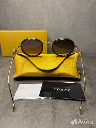 Солнцезащитные очки Loewe
