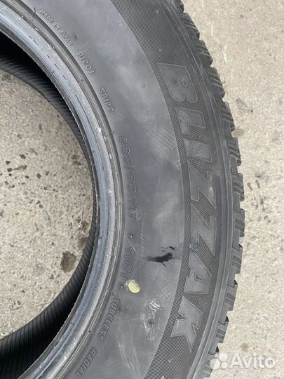 Bridgestone Blizzak Spike-02 SUV 265/65 R17