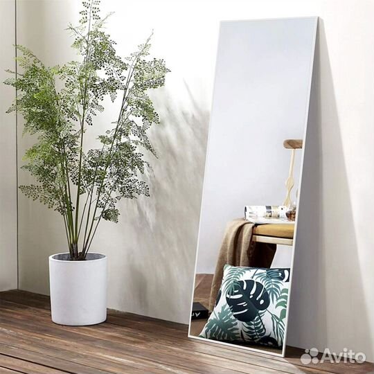Зеркало напольное в серебристой раме 45*170см