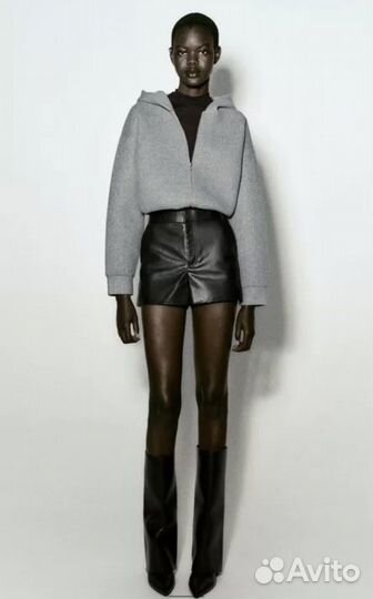 Кожаные шорты zara