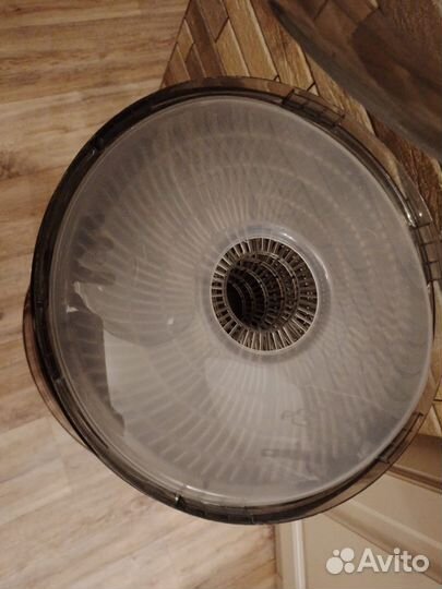 Сушилка для овощей и фруктов redmond