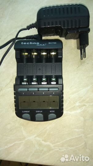 Зарядное устройство Techno Line BC700