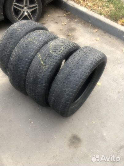 Dunlop Winter Sport 5 215/65 R16 99H