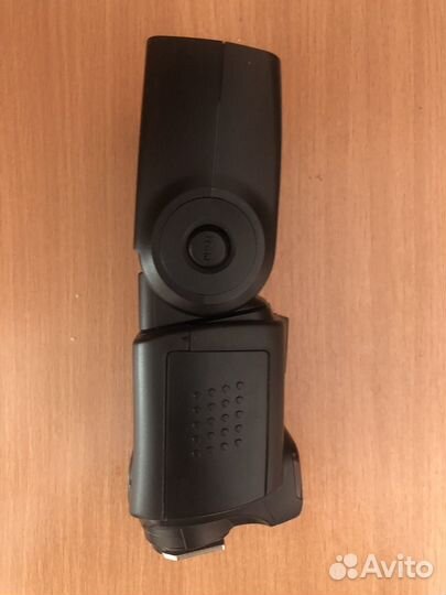 Вспышка камеры Canon 430 EX II