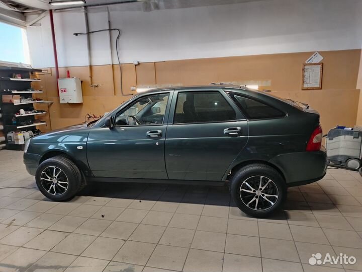 LADA Priora 1.6 МТ, 2010, 200 000 км