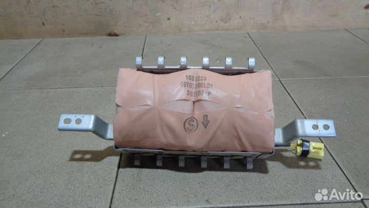 Подушка безопасности пассажирская Mazda 3 (BK)