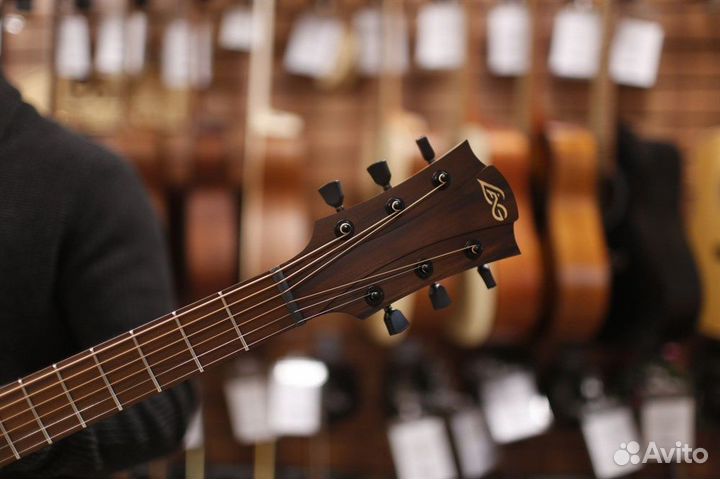 Акустическая гитара Lag (Франция) + Аксессуары