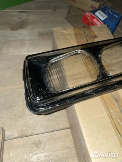 Стекло левой фары Bmw 3 E36 тип Hella