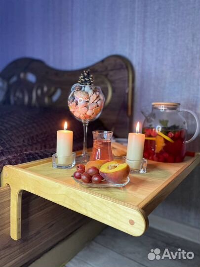 Полка прикроватная