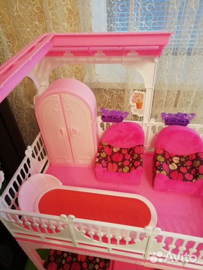 Домик игрушечный со всей мебелью