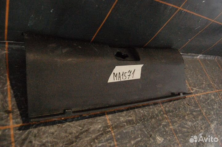 Обшивка крышки багажника - Hyundai Solaris