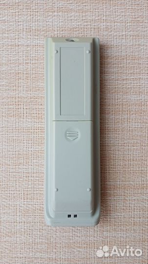 Sony RM-CE80 (аудио пульт)