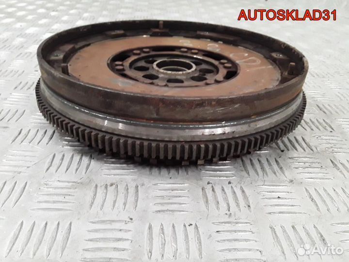 Маховик Mercedes Benz W202 2,2 CDI 6110300405