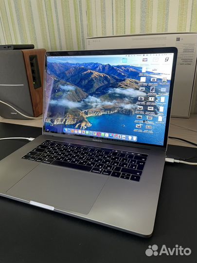 Apple MacBook Pro 15 2016 i7 256 gb