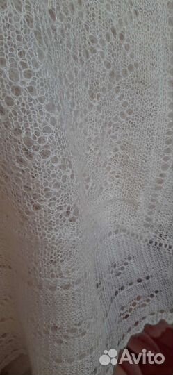 Пуховый платок белый