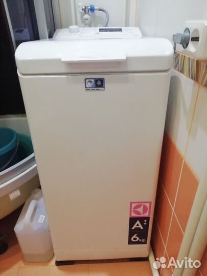 Стиральная машина Electrolux 1000rpm