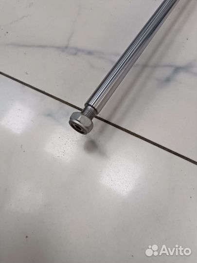 Амортизатор задний Mercedes-Benz W204