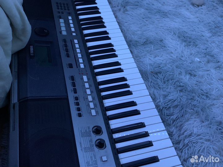 Цифровое пианино yamaha