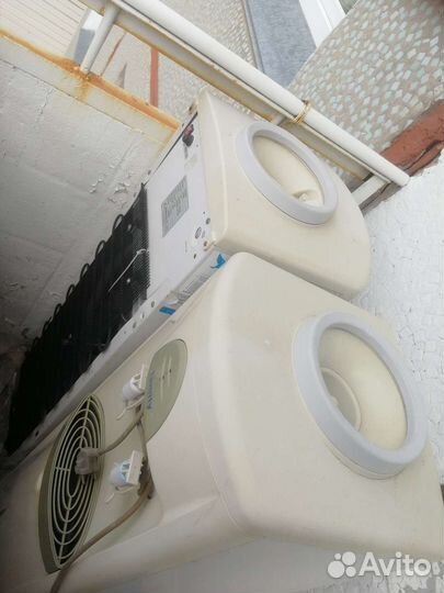 Куллер для воды напольный