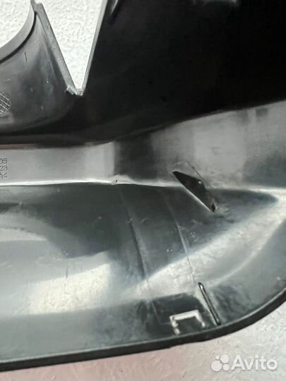 Нижняя крышка левого зеркала scania 6 серия