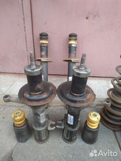 Стойки ваз 2108