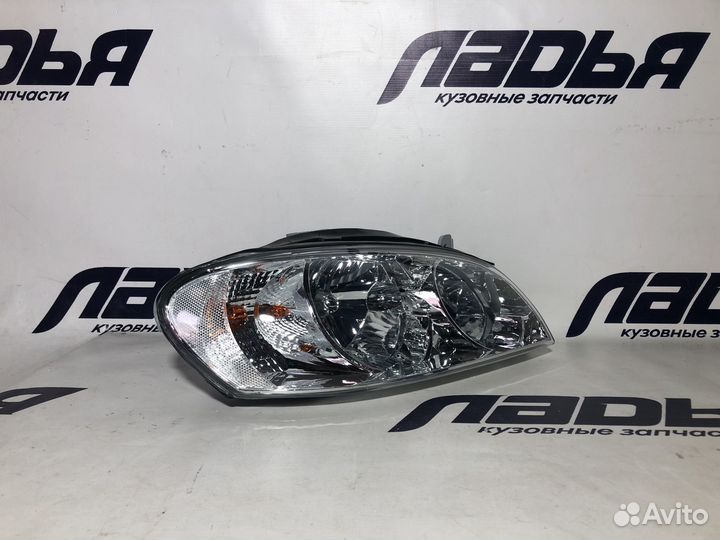 Фара KIA spectra правая