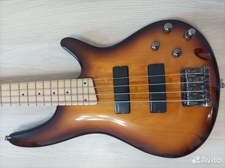 Бас гитара ibanez SR370M