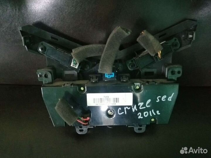 Блок управления климатом Cruze с обогревом