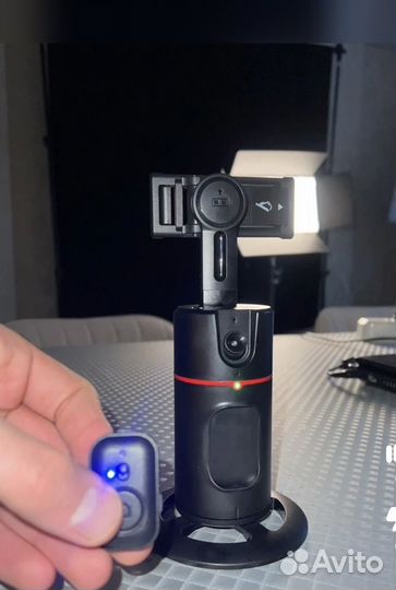 Штатив с датчиком движения для съемок