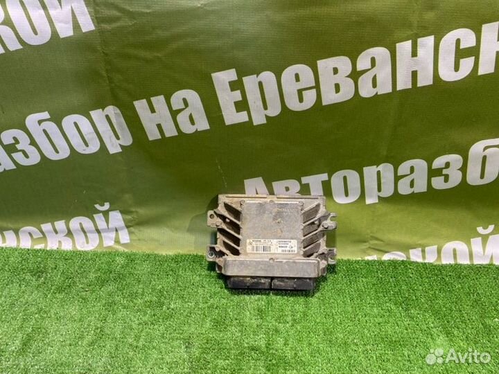 Блок управления двигателем Renault Logan LS0