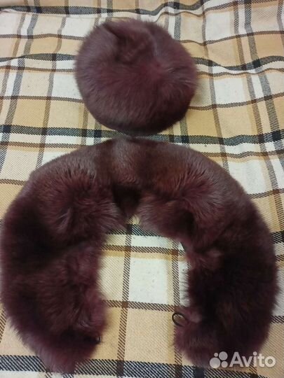 Меховой воротник и шапка из песца