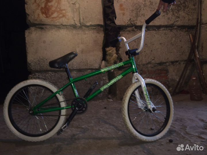 Трюковой велосипед bmx