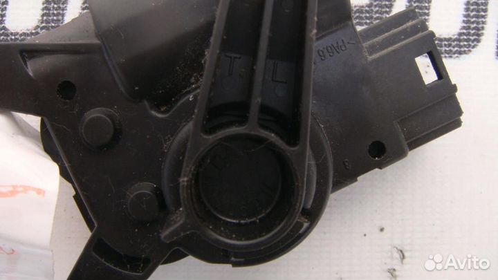 Моторчик заслонки печки для Audi Q7 1 2005-2015г