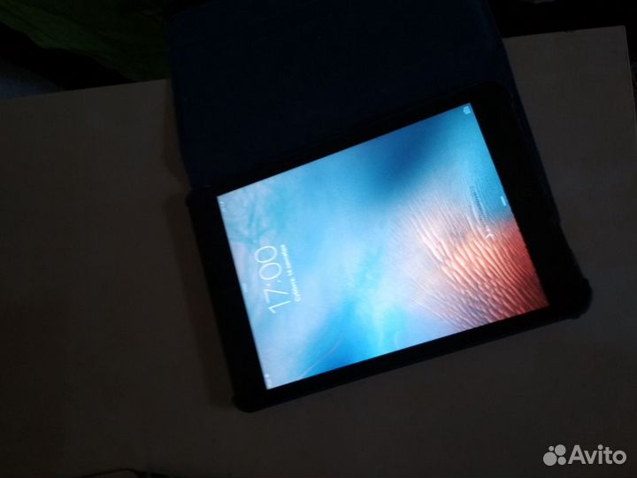 Планшет Apple iPad mini 16Gb Wi-Fi Black