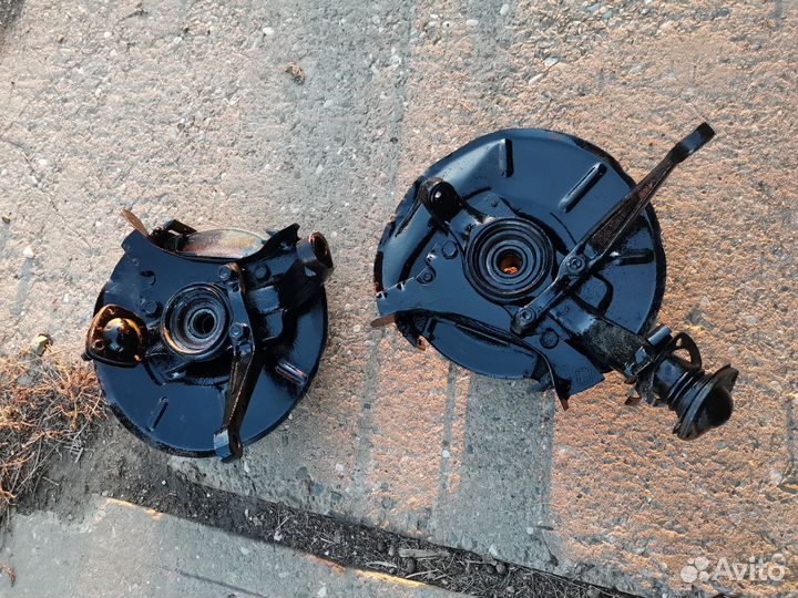 Поворотный кулак в сборе