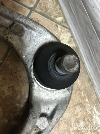 Рычаги передние верхние Infiniti m35 fuga y50