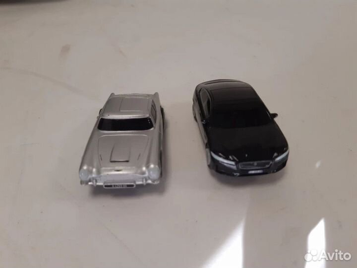 Набор гоночных трасс + 2 машинки Агент 007