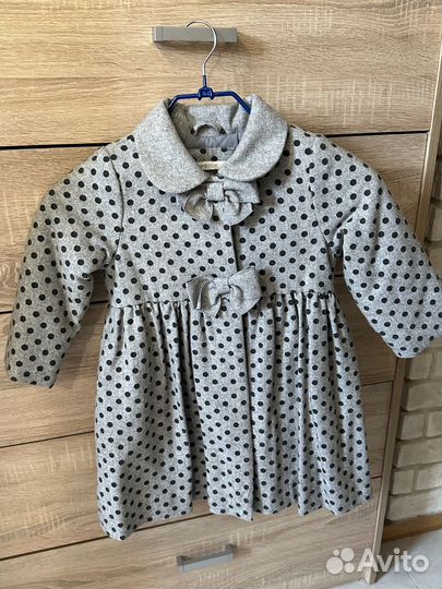 Милое детское пальто горошек