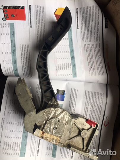 Педаль DAF XF95