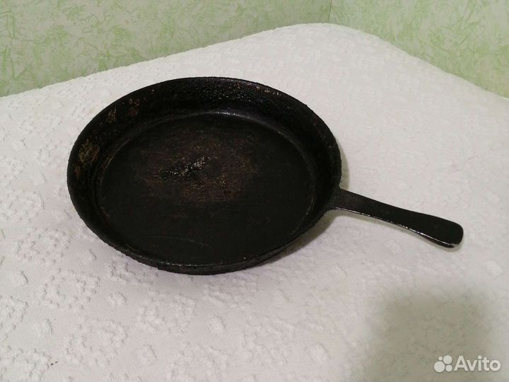 Сковороды разные. Таз СССР. Стаканы и бокалы