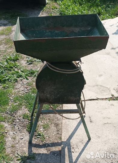 Крупорушка зернодробилка