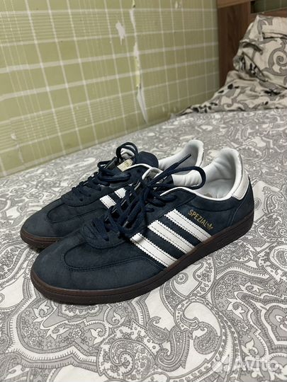 Кроссовки adidas spezial