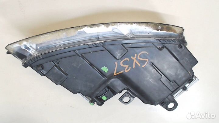 Фара (передняя) Audi A8 (D3), 2004